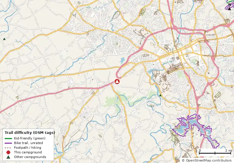 Map of roads, water and trails within about 5 miles of Ben franklin RV Park, with bike trails colored by their OpenStreetMap difficulty tags