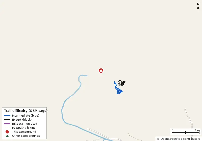 Map of roads, water and trails within about 5 miles of Camp David RV Resort, with bike trails colored by their OpenStreetMap difficulty tags