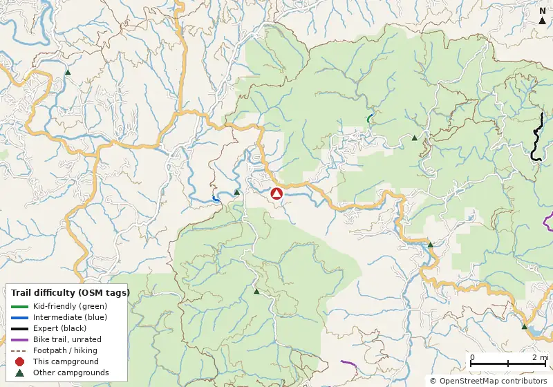 Map of roads, water and trails within about 5 miles of Deep Hole Recreation Area, with bike trails colored by their OpenStreetMap difficulty tags