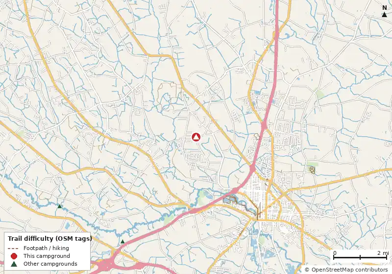 Map of roads, water and trails within about 5 miles of Double LL Farms RV Park