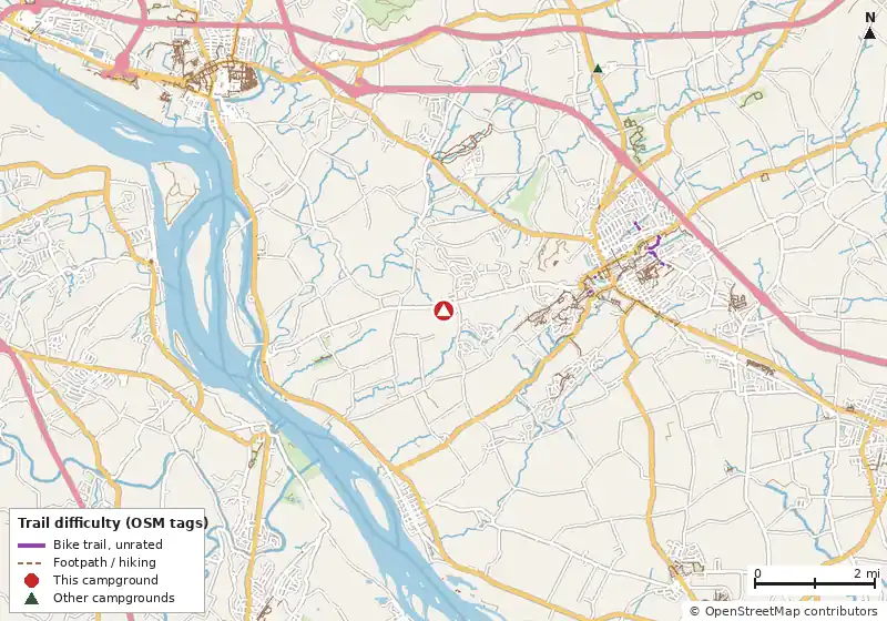 Map of roads, water and trails within about 5 miles of Elizabethtown / Hershey KOA Holiday, with bike trails colored by their OpenStreetMap difficulty tags