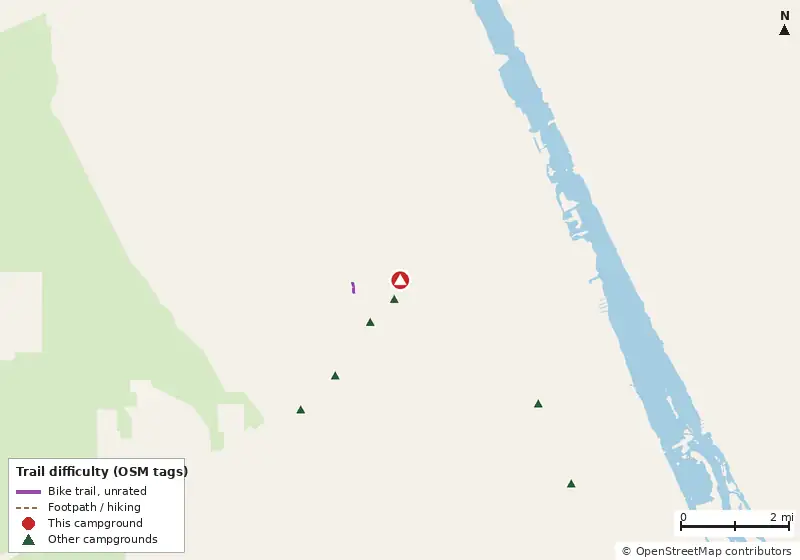 Map of roads, water and trails within about 5 miles of Grounds Green, with bike trails colored by their OpenStreetMap difficulty tags