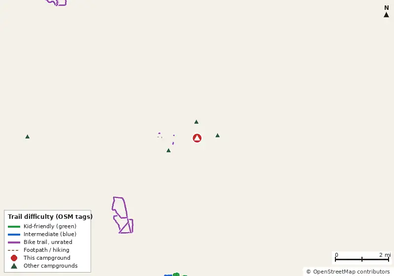 Map of roads, water and trails within about 5 miles of Hawk, with bike trails colored by their OpenStreetMap difficulty tags