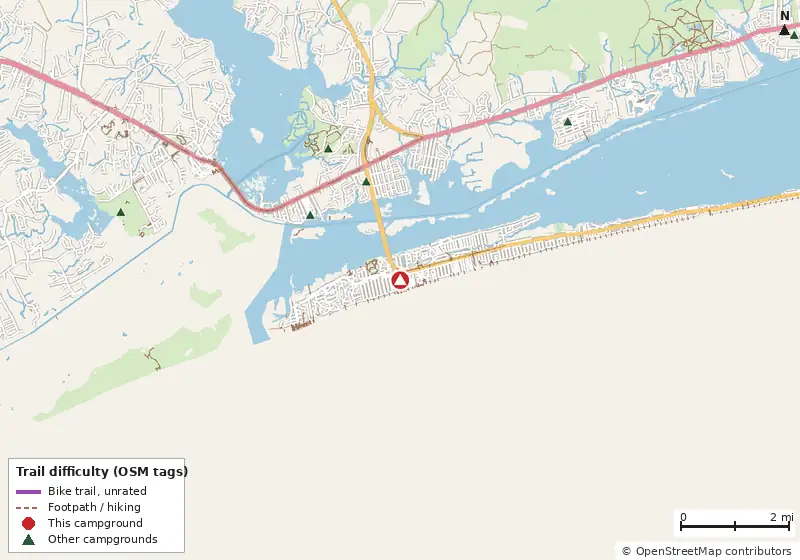 Map of roads, water and trails within about 5 miles of Holiday Trav-L-Park Resort, with bike trails colored by their OpenStreetMap difficulty tags
