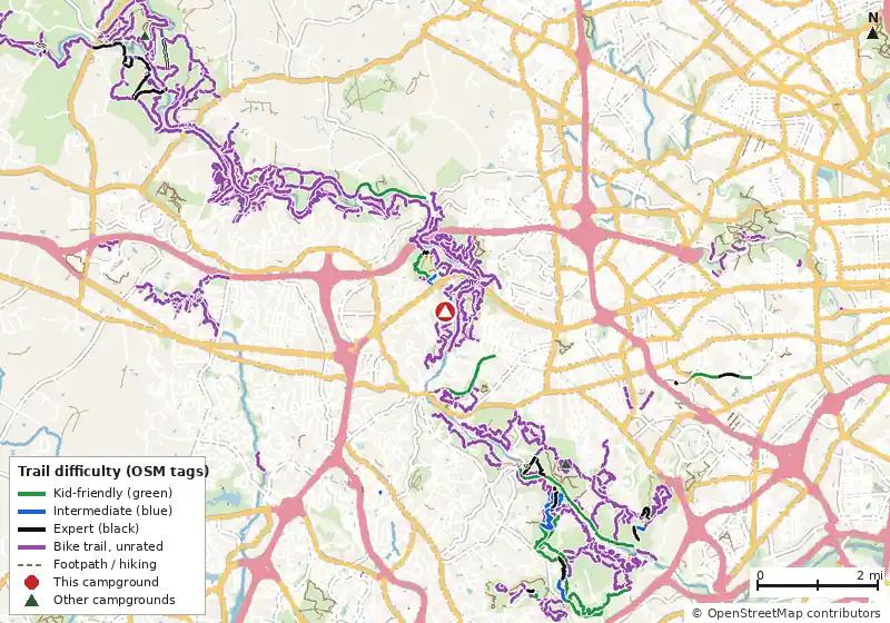 Map of roads, water and trails within about 5 miles of Hollofield Area Camping, with bike trails colored by their OpenStreetMap difficulty tags