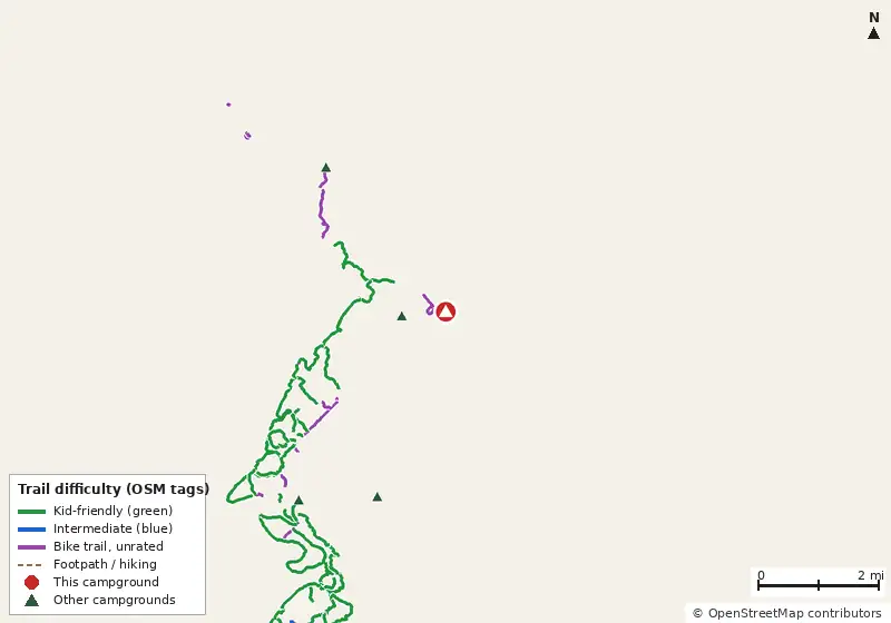 Map of roads, water and trails within about 5 miles of Horse Campground, with bike trails colored by their OpenStreetMap difficulty tags