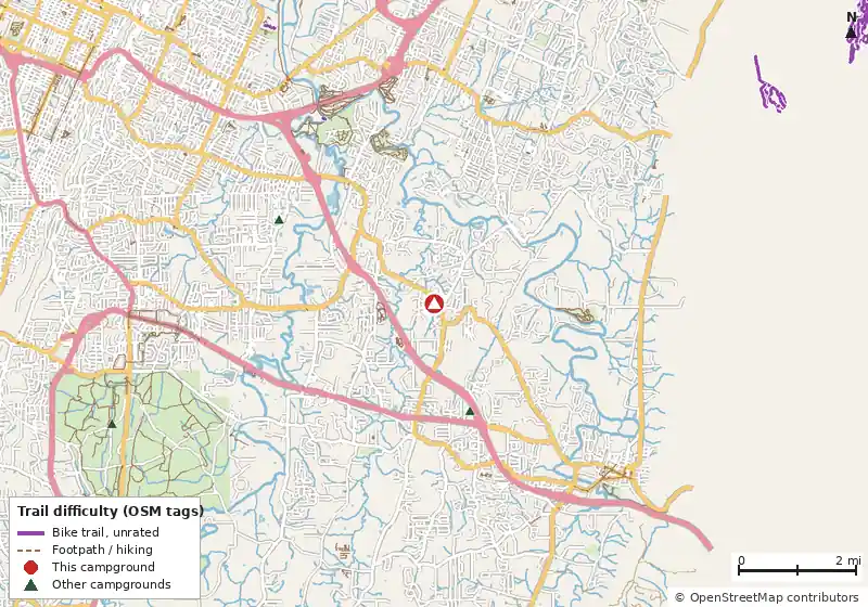 Map of roads, water and trails within about 5 miles of Indian Springs Campgrounds, with bike trails colored by their OpenStreetMap difficulty tags