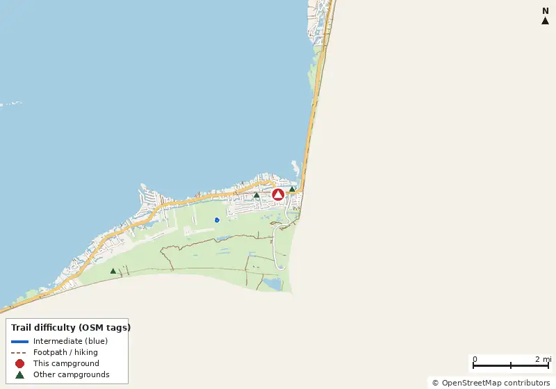 Map of roads, water and trails within about 5 miles of Island Hide-A-Way Campground, with bike trails colored by their OpenStreetMap difficulty tags