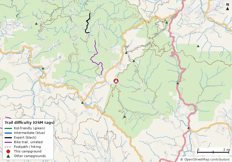 Map of roads, water and trails within about 5 miles of Lance Creek Campsite, with bike trails colored by their OpenStreetMap difficulty tags