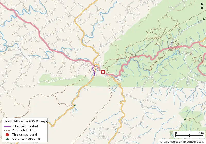 Map of roads, water and trails within about 5 miles of Laurel Creek RV Park, with bike trails colored by their OpenStreetMap difficulty tags
