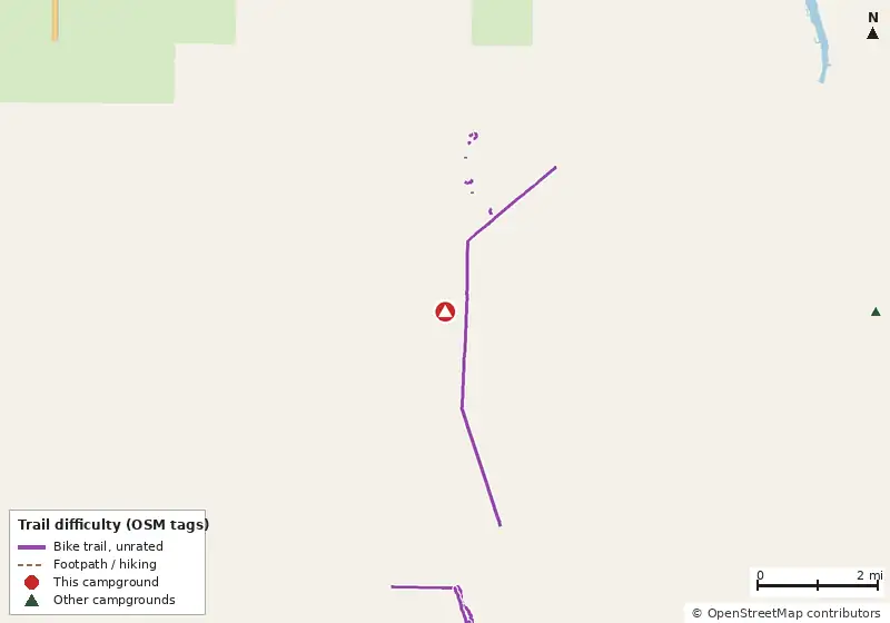 Map of roads, water and trails within about 5 miles of Lucky Hammock Campground, with bike trails colored by their OpenStreetMap difficulty tags