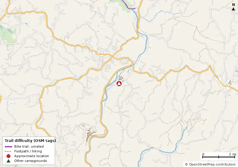 Map of roads, water and trails within about 5 miles of Camp Dawson RV Sites