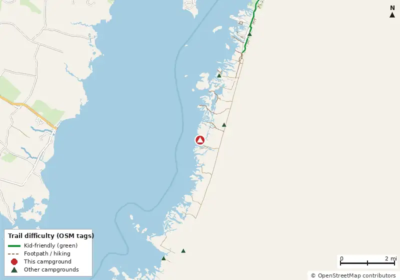 Map of roads, water and trails within about 5 miles of Pine Tree, with bike trails colored by their OpenStreetMap difficulty tags
