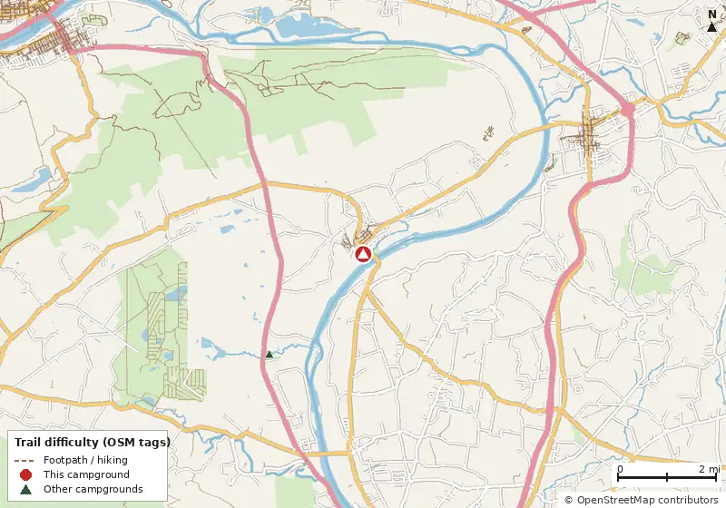 Map of roads, water and trails within about 5 miles of Riverside Campground