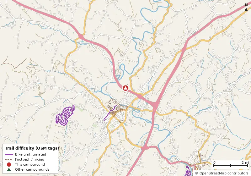 Map of roads, water and trails within about 5 miles of South Campground, with bike trails colored by their OpenStreetMap difficulty tags