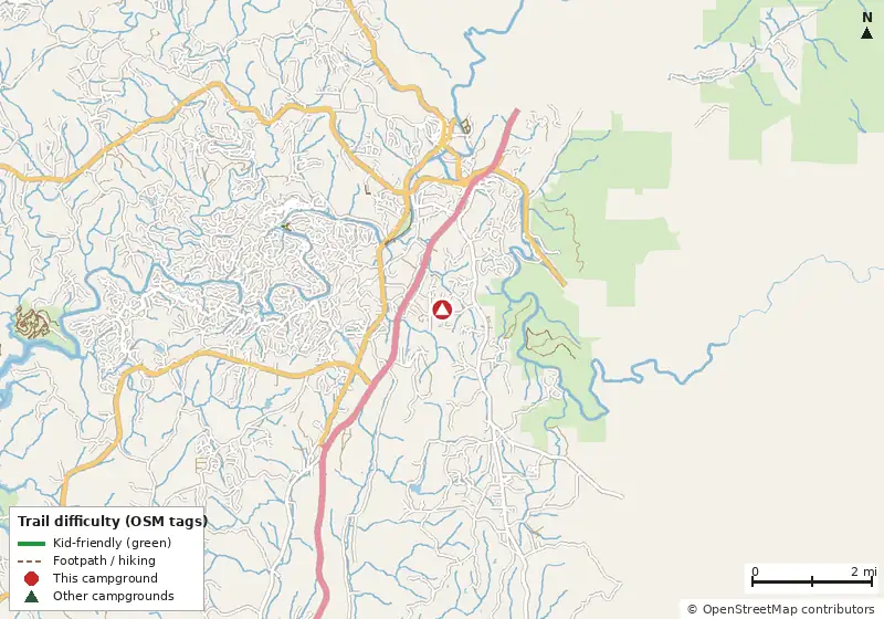 Map of roads, water and trails within about 5 miles of Talona Ridge RV Resort, with bike trails colored by their OpenStreetMap difficulty tags