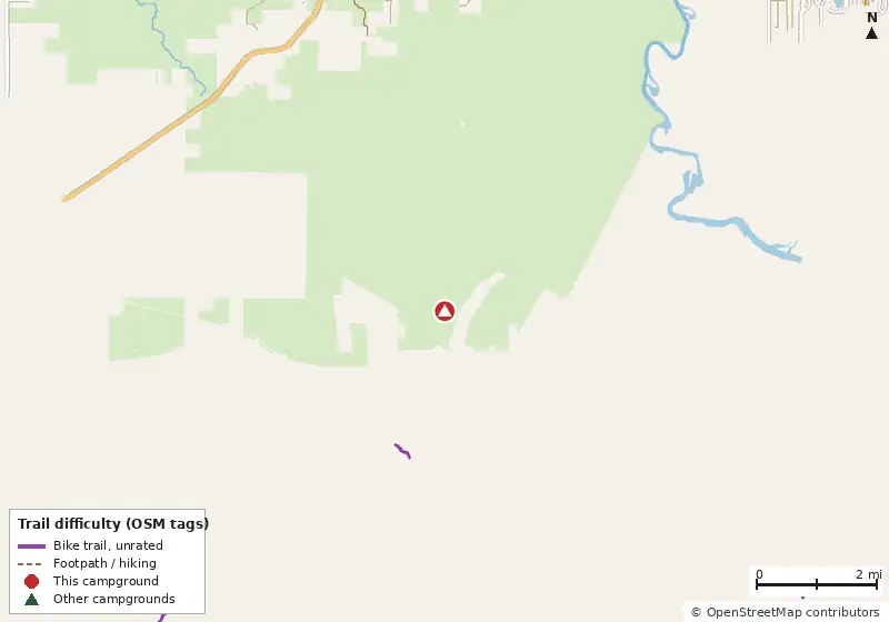 Map of roads, water and trails within about 5 miles of thru-hiker camp zone, with bike trails colored by their OpenStreetMap difficulty tags