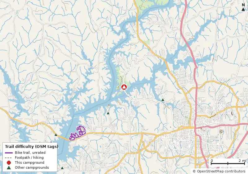 Map of roads, water and trails within about 5 miles of Yellowjacket Creek Recreation Area, with bike trails colored by their OpenStreetMap difficulty tags