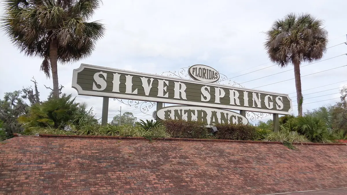 Silver Springs State Park: Headspring entrance sign at Silver Springs State Park.